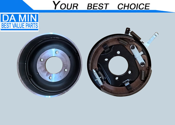 L'ensemble de frein durable de main de pièces d'ISUZU NPR ont le tambour de tambour métallique et de fer avec les sabots de frein et le plat